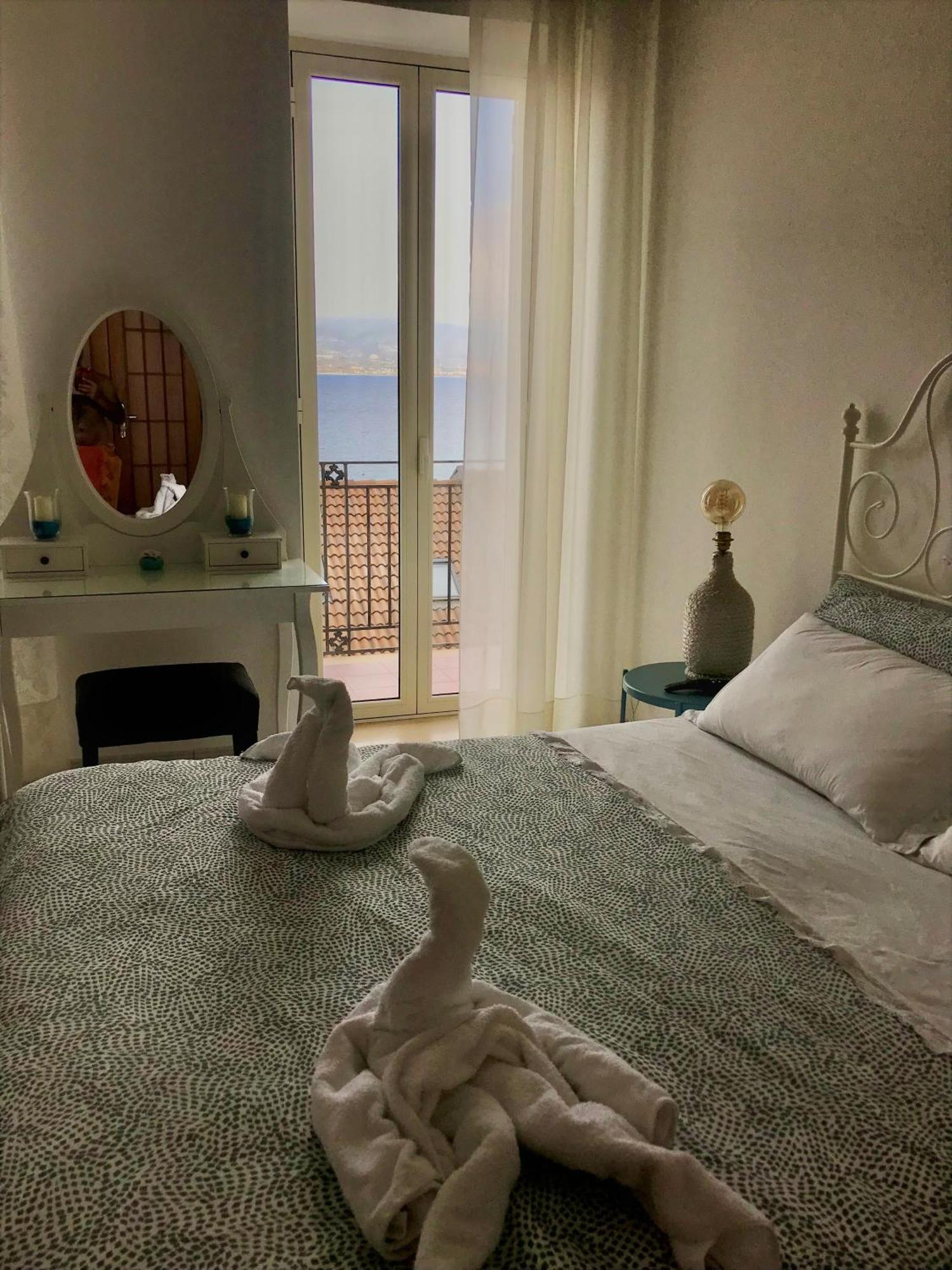 Vecchia Paradiso - A Un Passo Dal Mare Messina Oda fotoğraf
